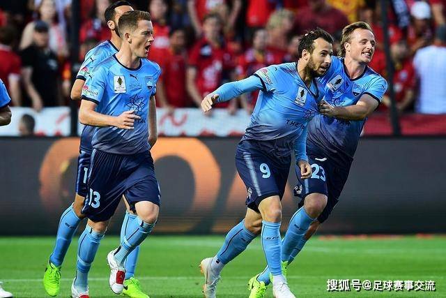 马尔蒂尼与莱昂纳多辞职，意大利足球再度陷入混乱